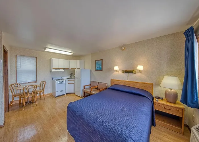 Sea Spray Motel