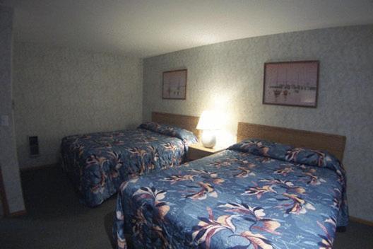 Sea Spray Motel 2*