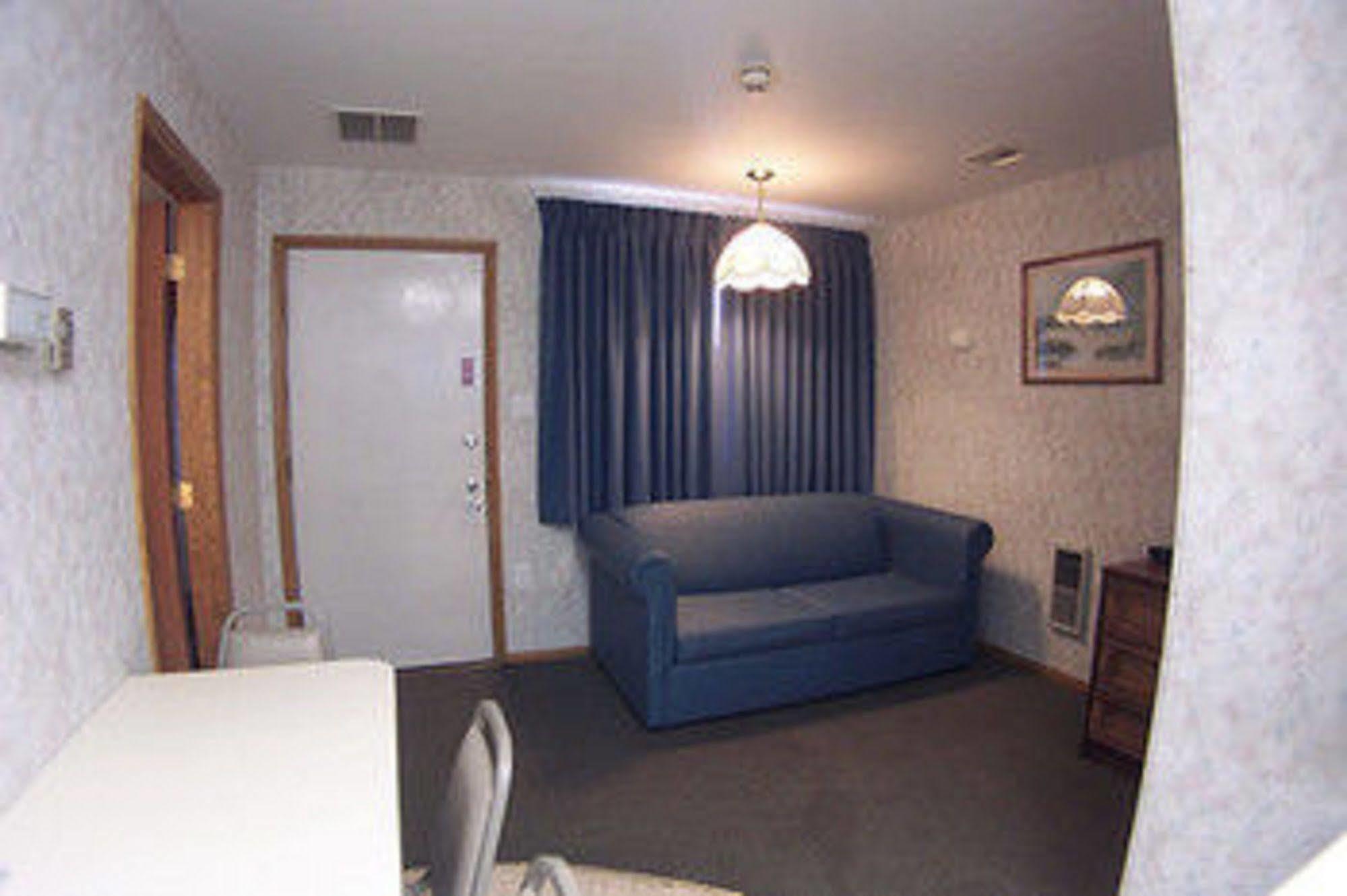 Sea Spray Motel
