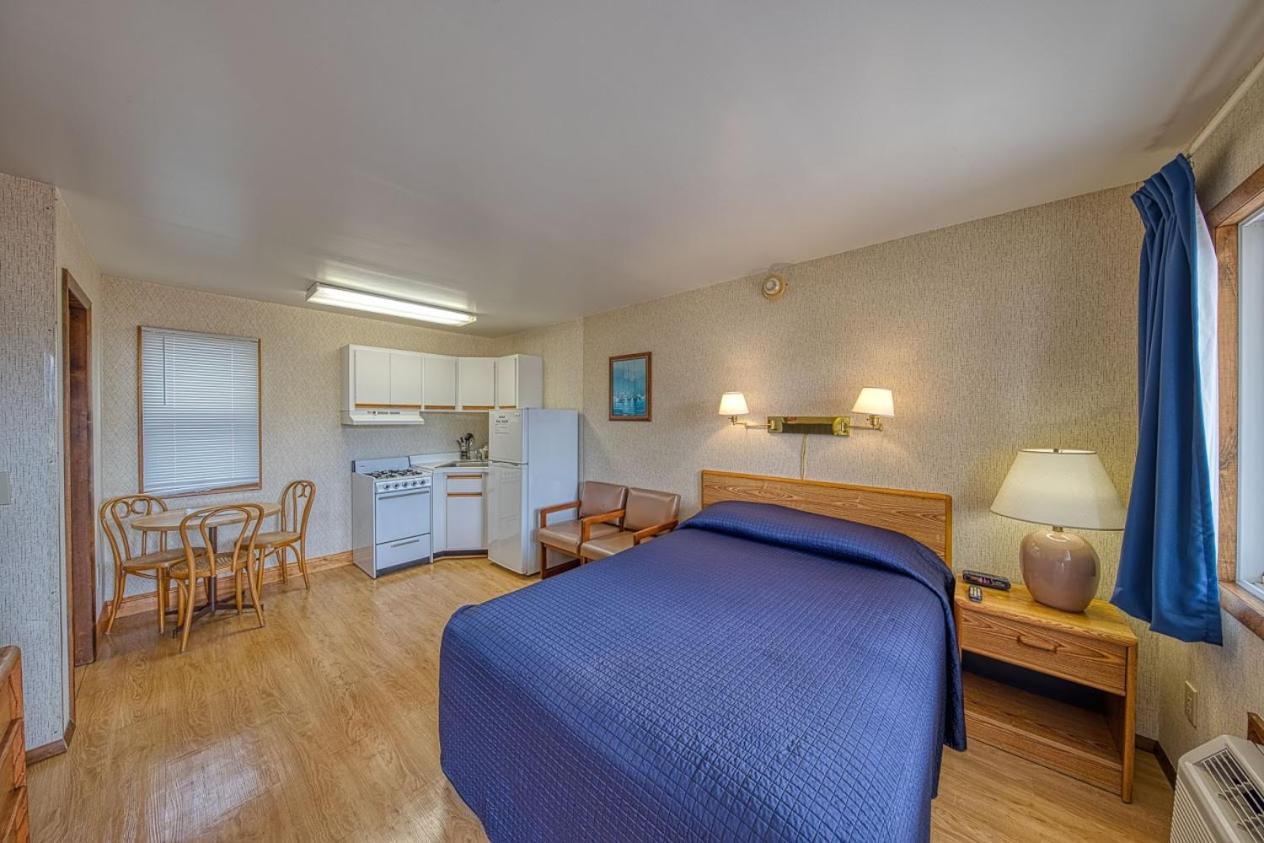 Sea Spray Motel